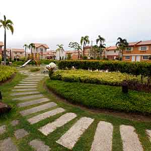 swimming pool in camella homes batangas